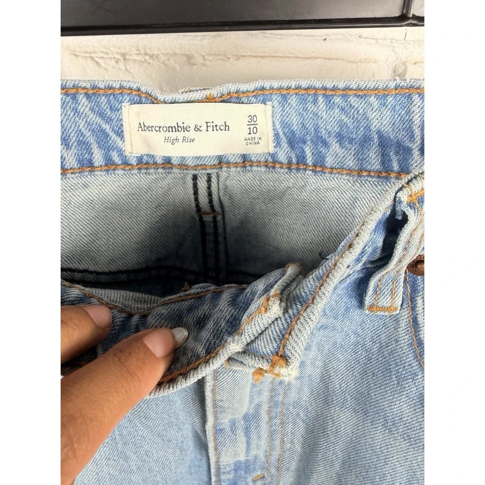 Abercrombie & Fitch Women's High Rise Denim Midi Size 31/12 Skirt Light Wash NWT